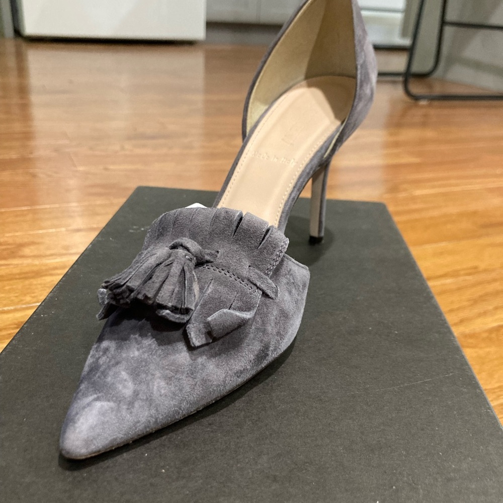 Suede Pumps